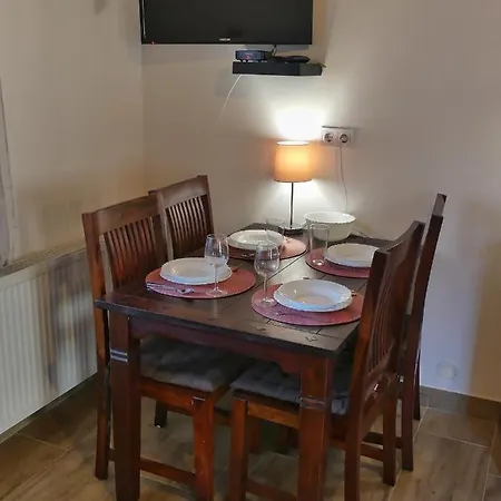 Csuecsoek Vendeghaz Eger